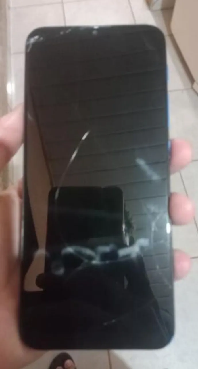 Tela de Celular Danificada - Para Reparo ou Peças