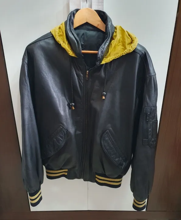 Jaqueta de Couro Masculina com Capuz