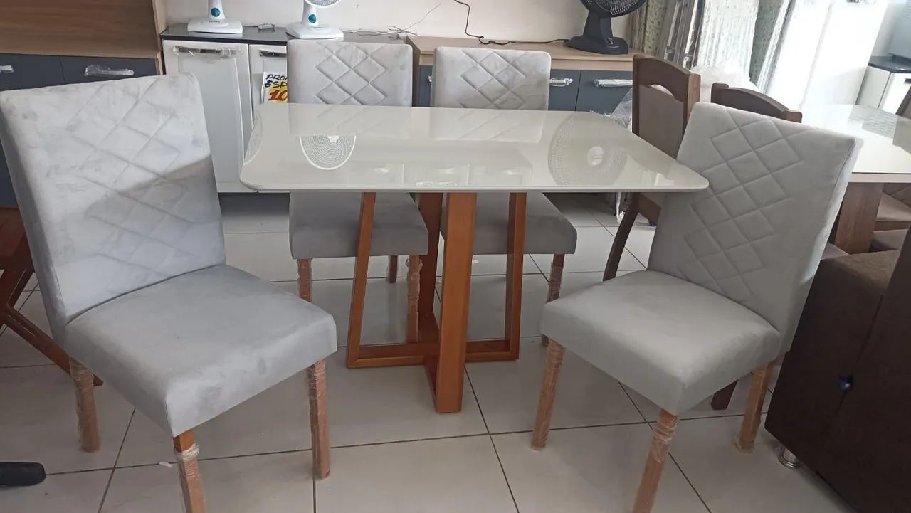 Mesa de Jantar 4 lugares - Design moderno e elegante