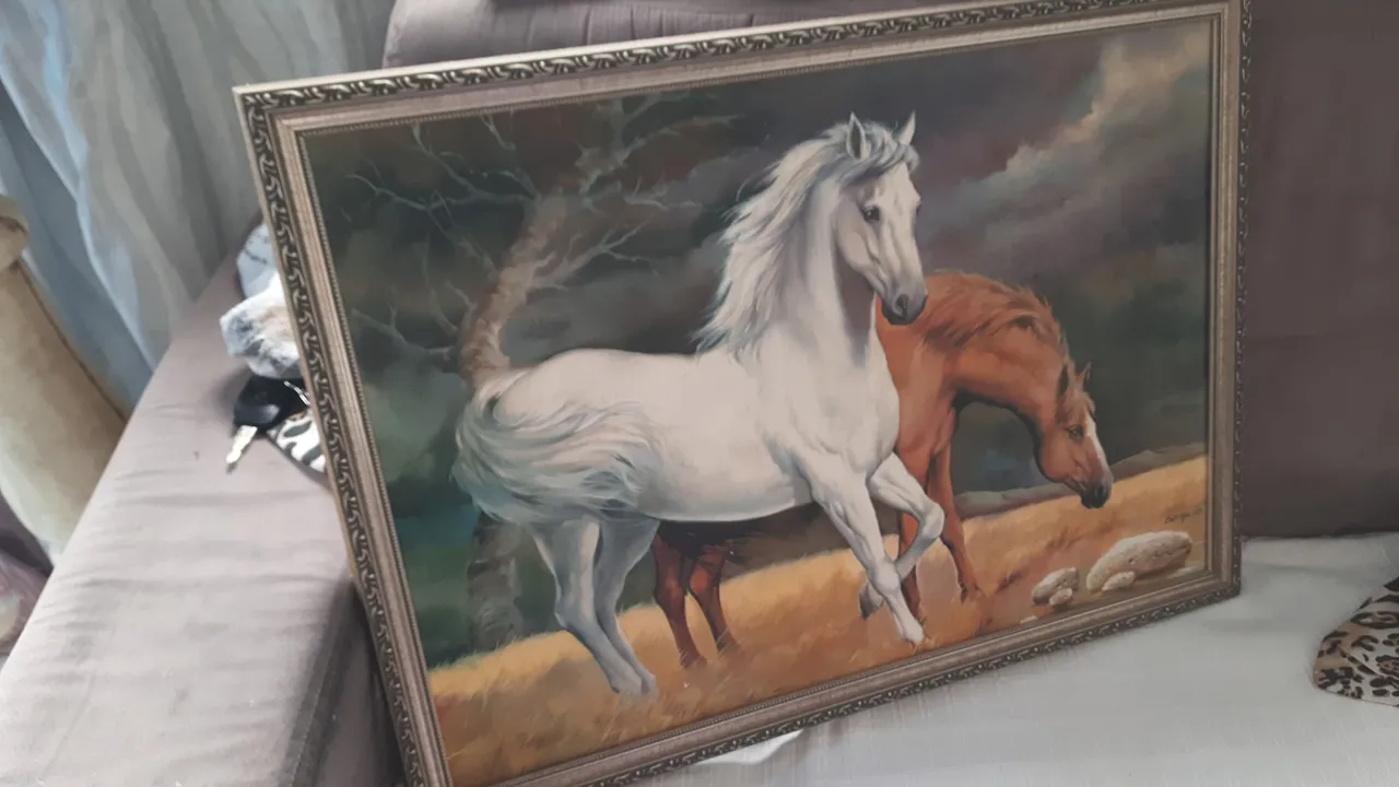 Quadro de Cavalos em Moldura Clássica