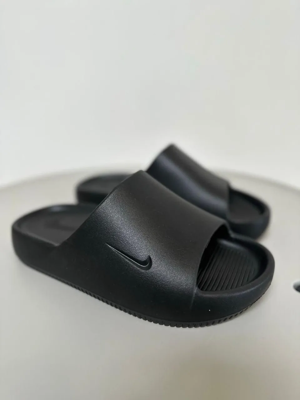 Chinelos Nike Slide nuvem preto tamanho 40 e tamanho 42