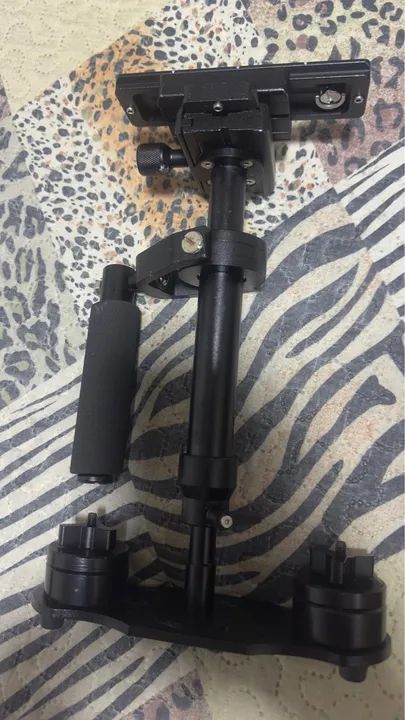 Estabilizador de câmera profissional