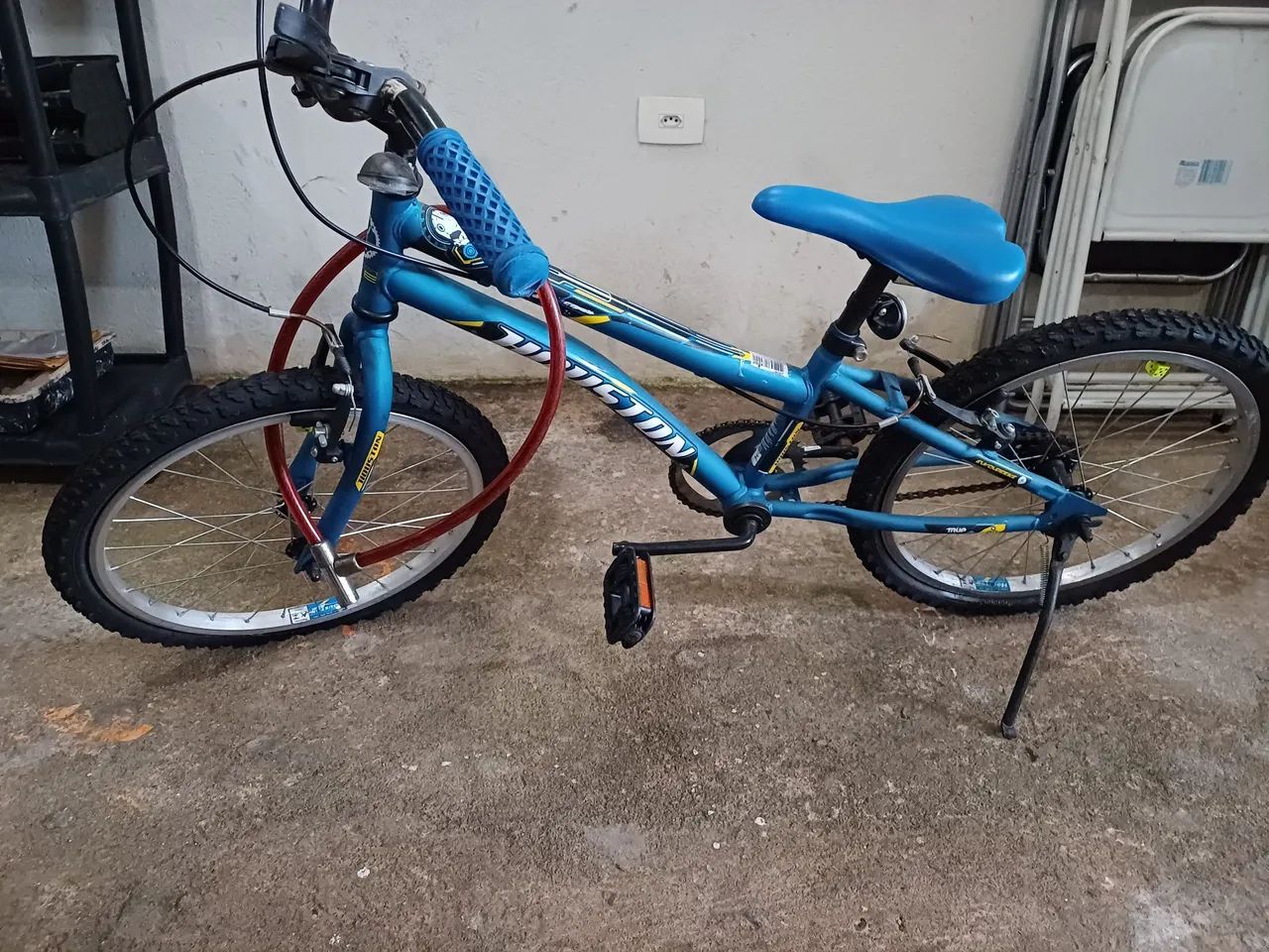 Bicicleta Infantil Azul - Perfeita para diversão!