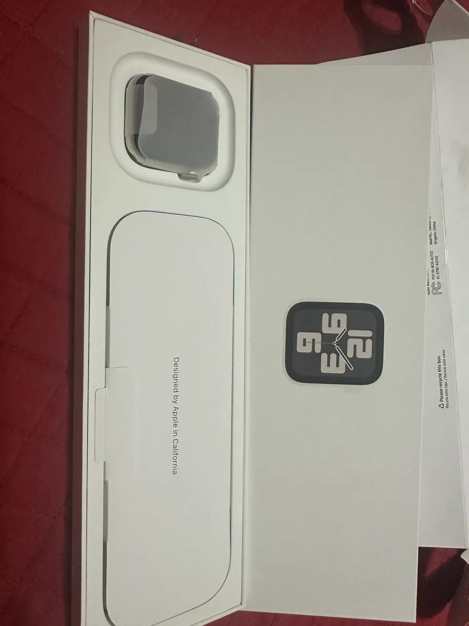 Apple Watch SE - Cor Estelar