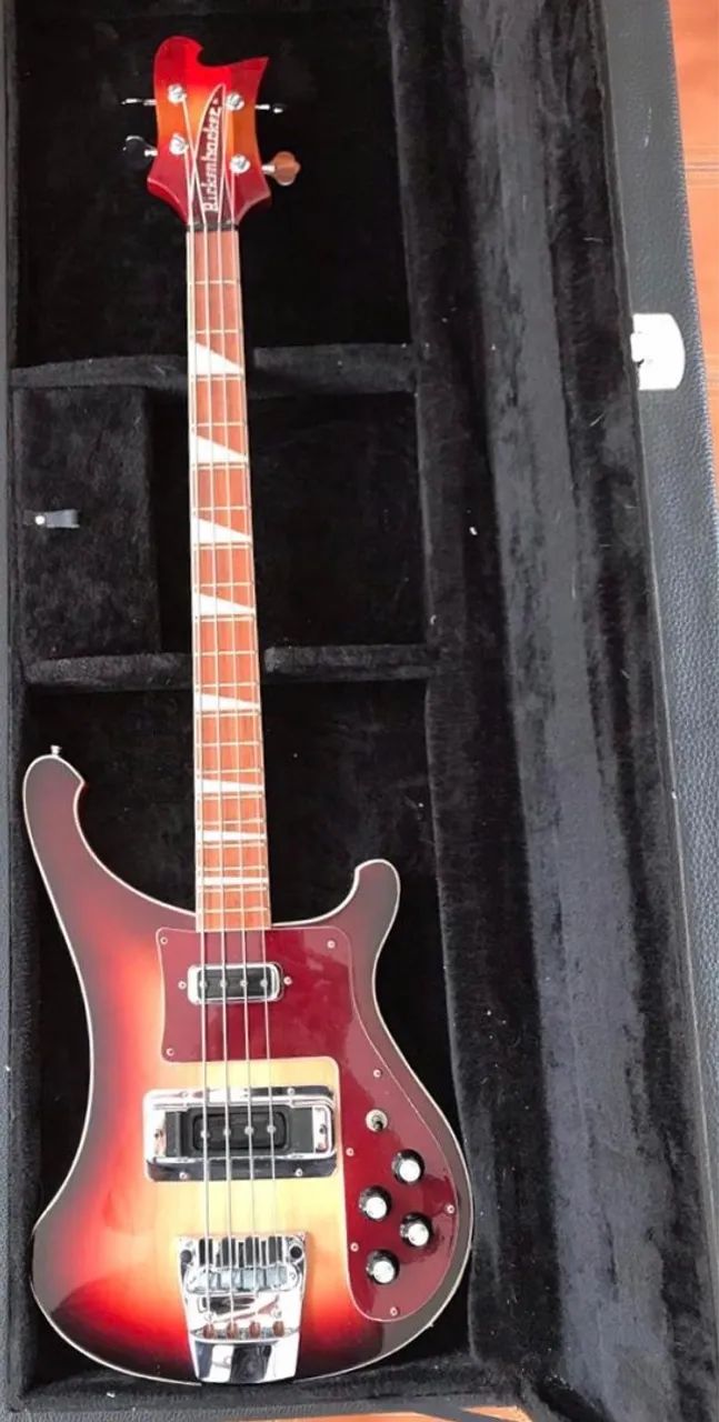 Baixo Rickenbacker 2016