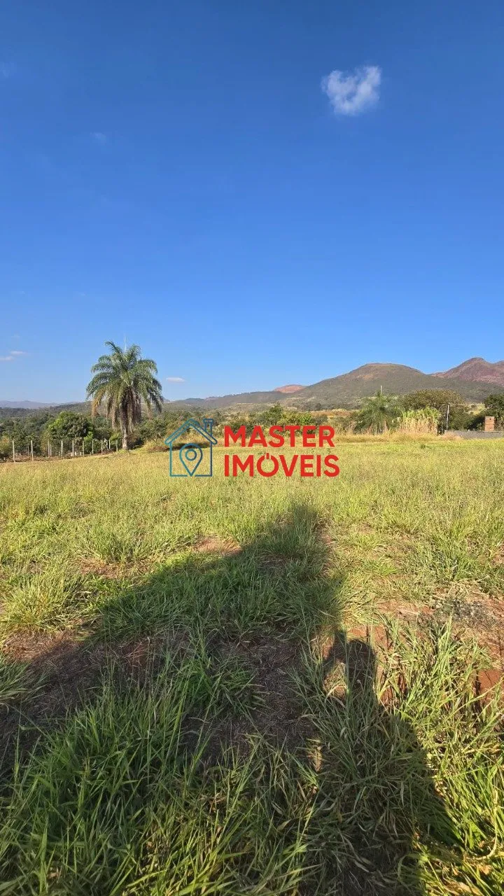 LOTE DE 1.000 M², COND. COM ESTRUTURA COMPLETA.