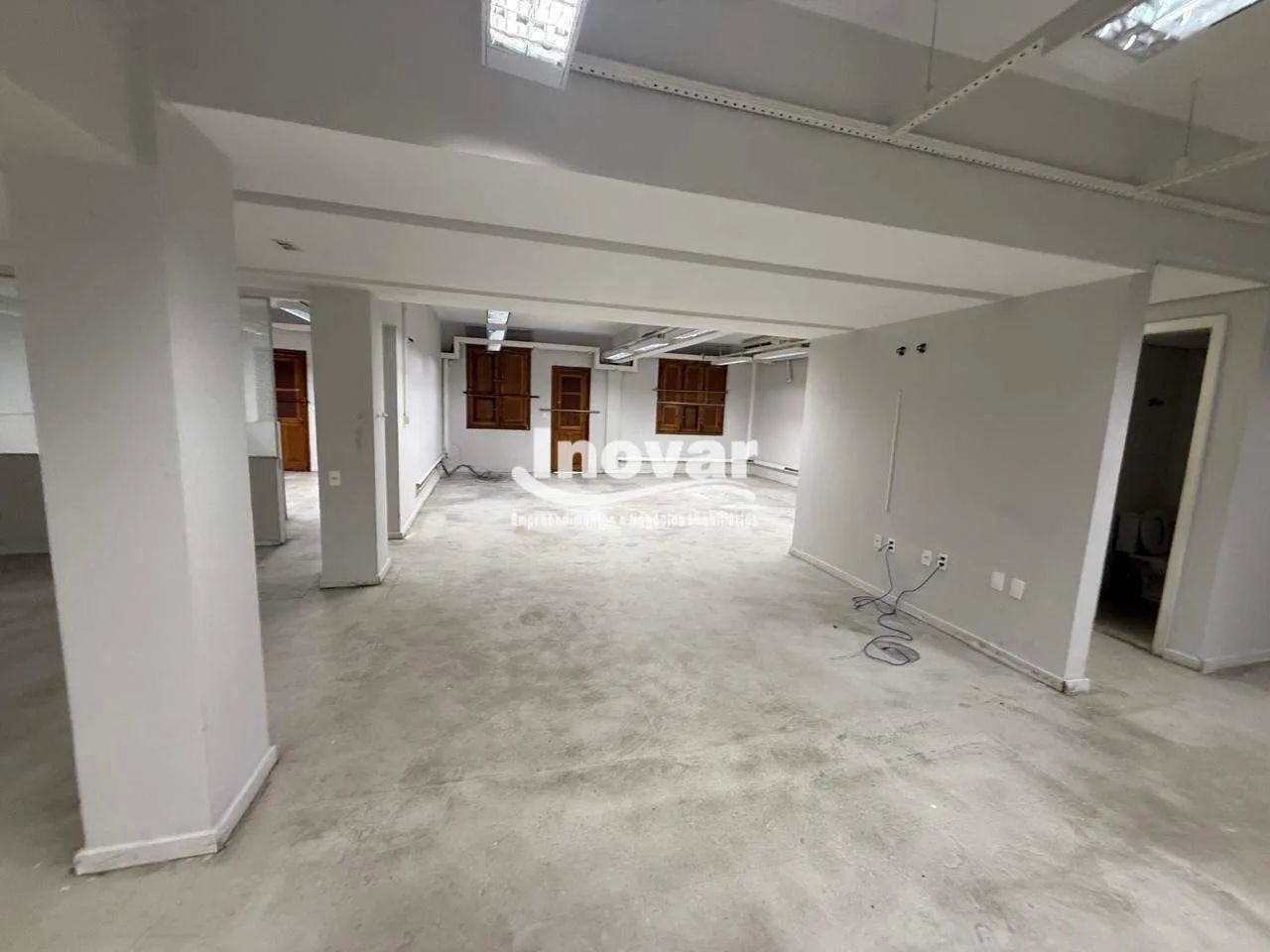 Prédio Comercial com aproximadamente 1.045m² proximo ao Mercado Central