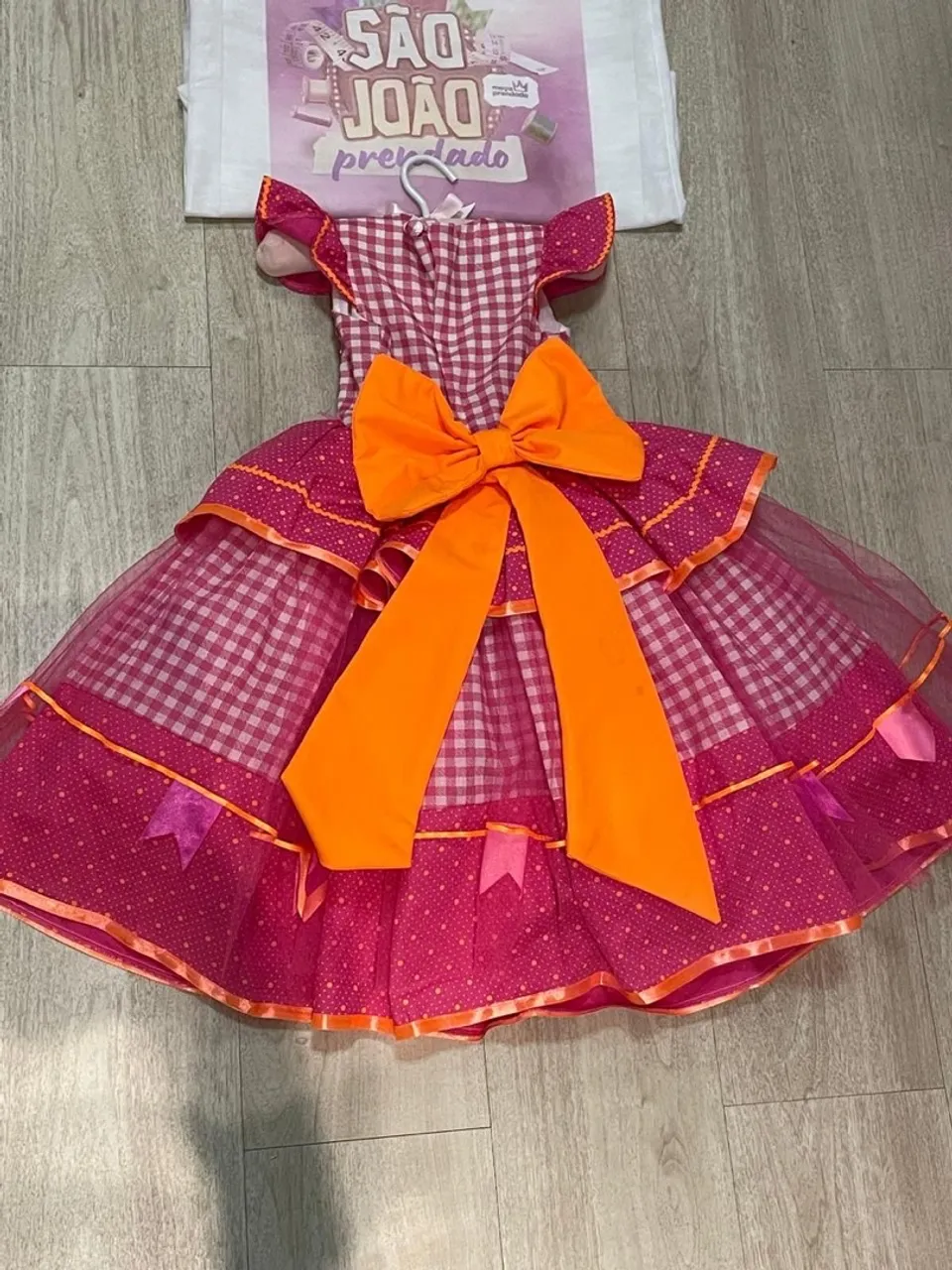 Vestido de Festa Junina Infantil - tamanho 4
