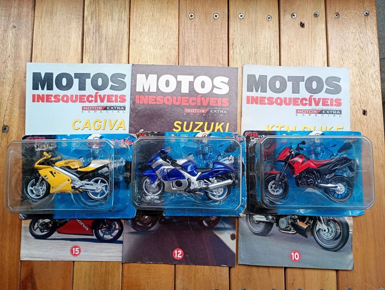 Miniaturas de moto lote com 3 peças 