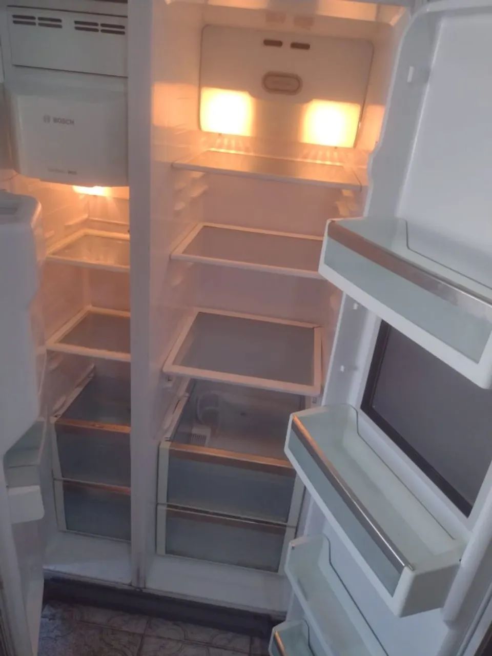 Geladeira Bosch Side by Side 500 litros Inox 127 volts Conservada Garantia - Foto 4