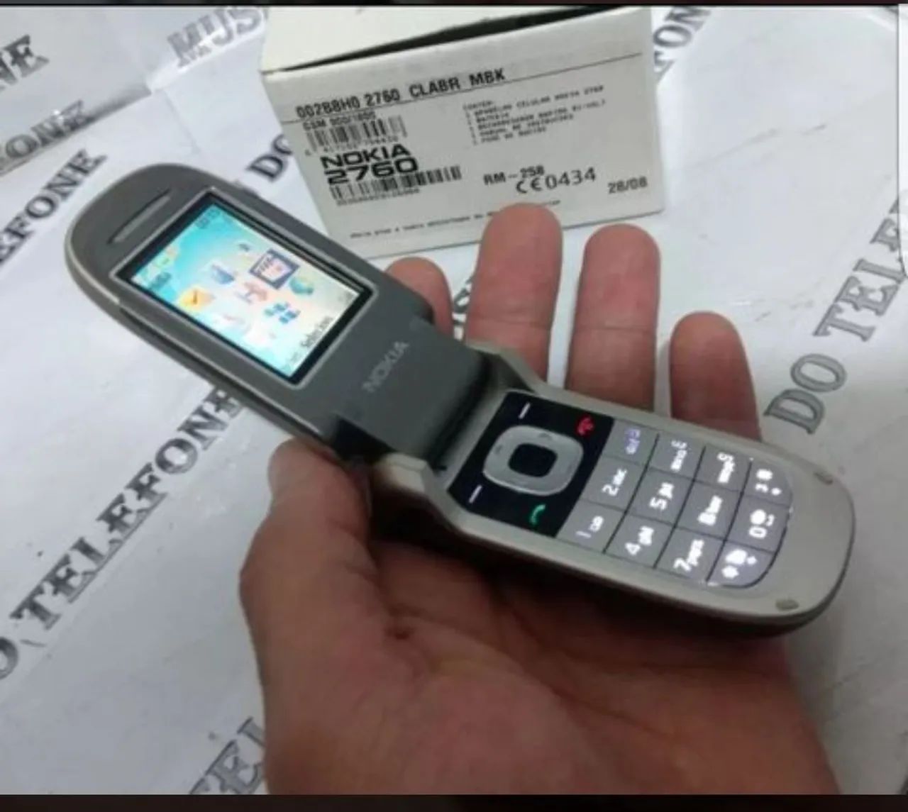 Nokia 2760 Flip pequeno celular antigo da claro  - Foto 2