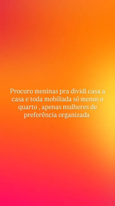 Divido casa mobiliada com meninas
