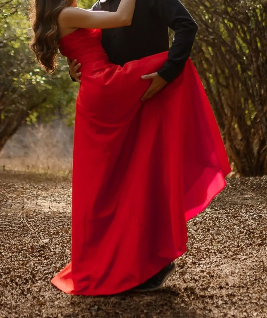 VESTIDO LONGO VERMELHO - TAMANHO PP - Foto 2