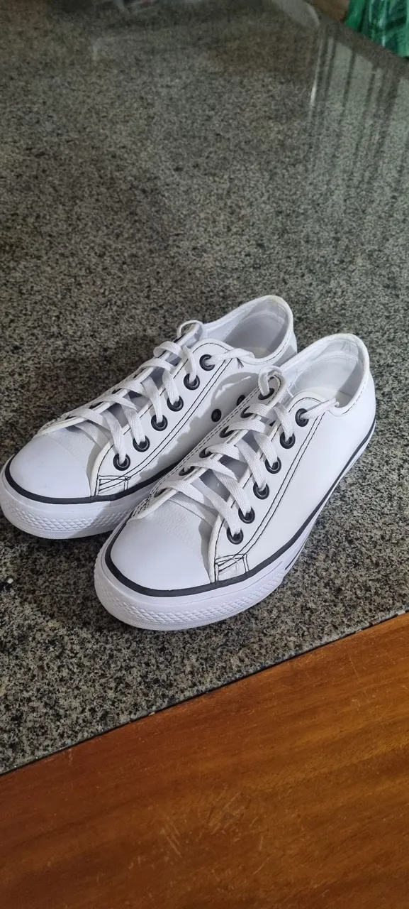 Tênis Converse All Star branco de couro (Original)