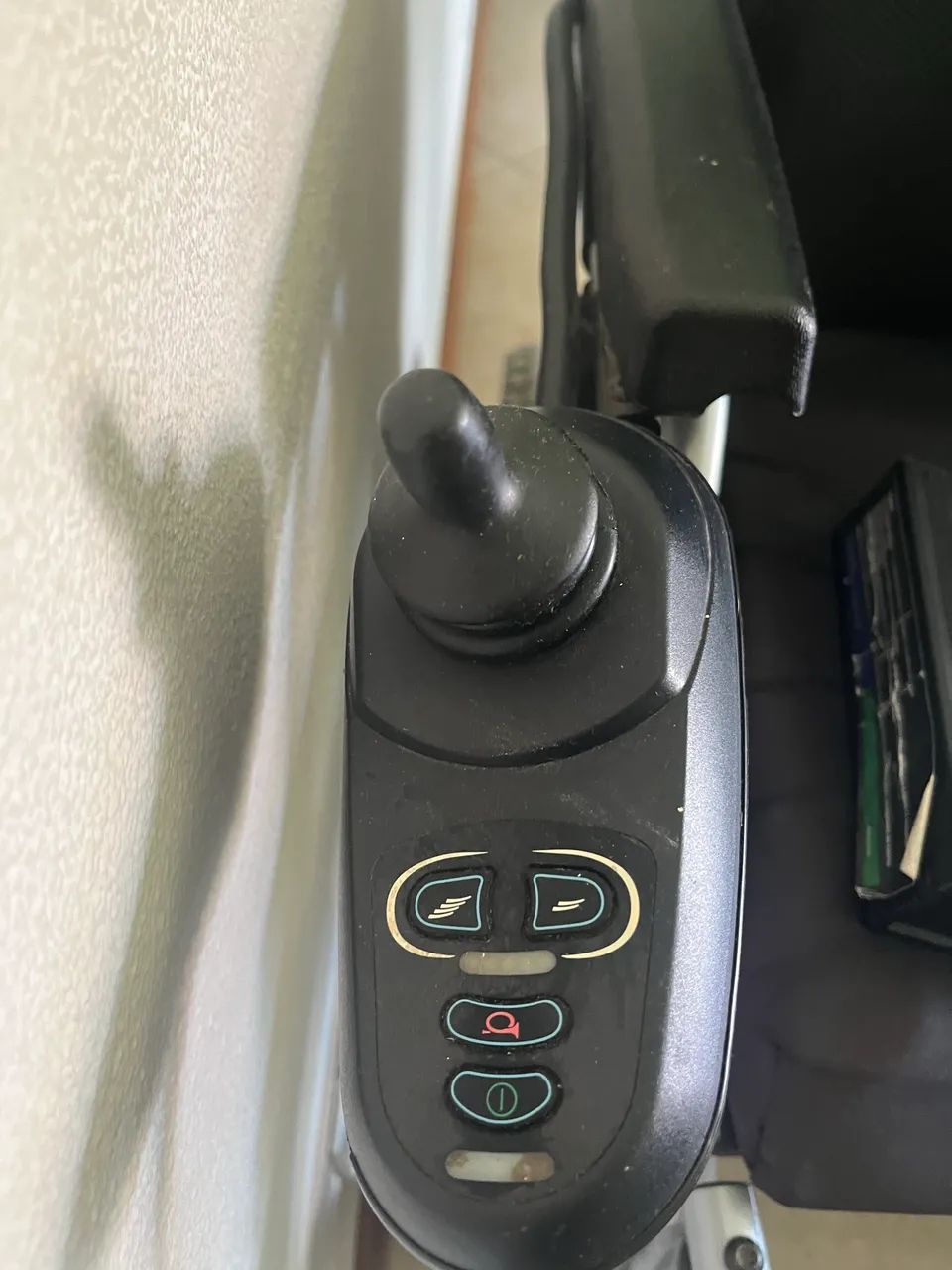 Cadeira de rodas motorizada  - Foto 6