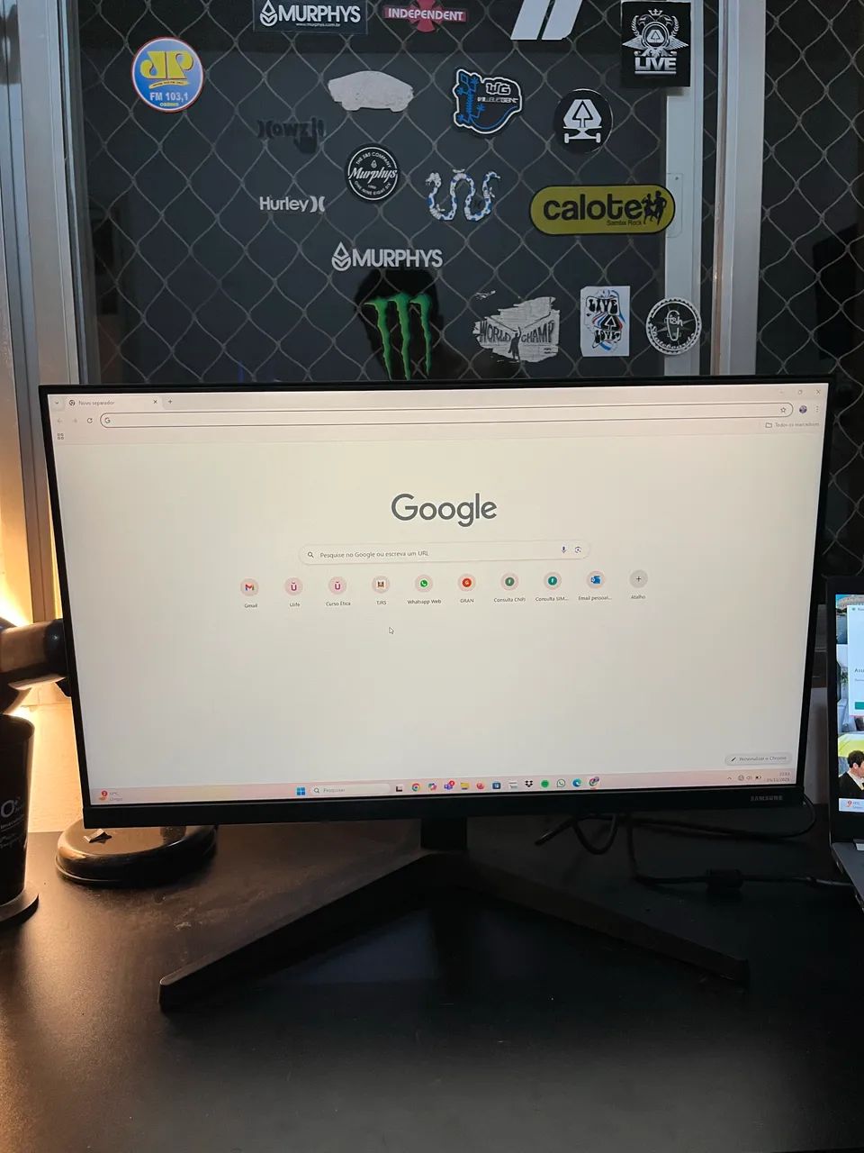 Monitor Samsung T350 - 24 polegadas64308010187650123