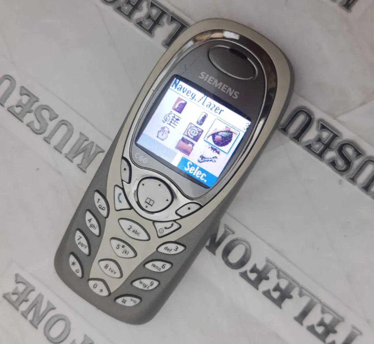  Siemens C60 celular antigo RELIQUIA + capas  - Foto 3