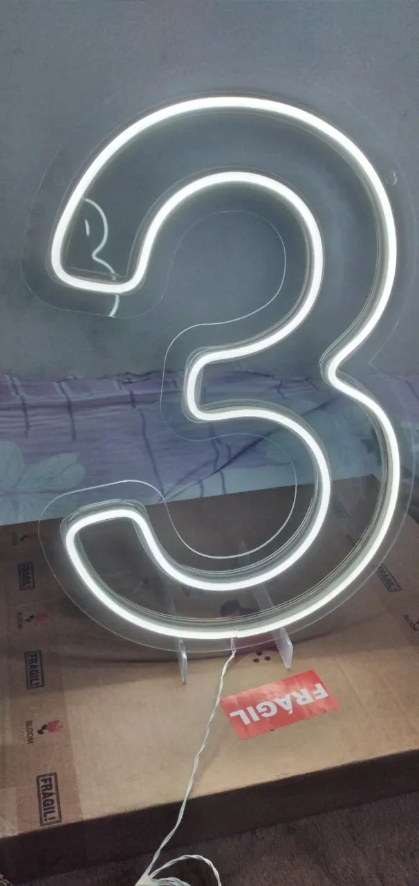 número 3 led artigo de festa  - Foto 4
