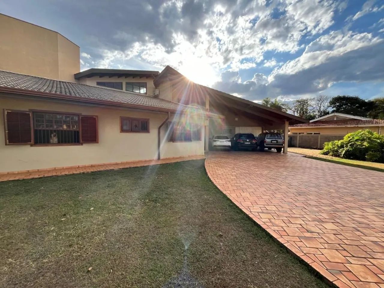 Barão Geraldo - Chácaras Belvedere (Guará) Excelente Chácara com 4 suítes, piscina, sauna  - Foto 3