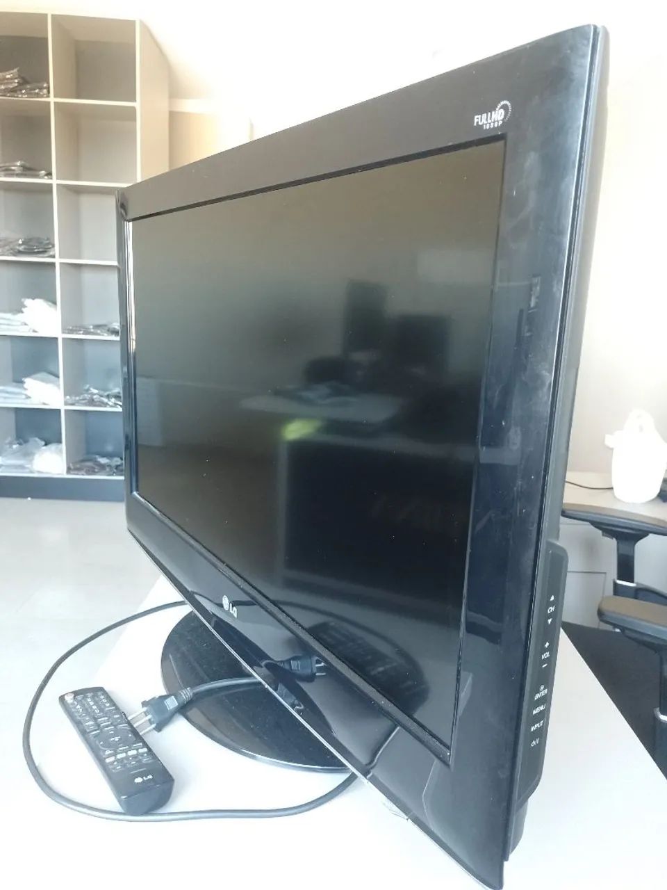 LG 32-inch TV - Full HD (Semi-New)63824076253313122