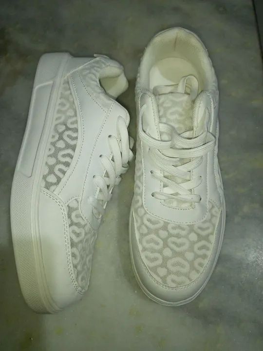 Lindos tênis bordados, lindo estilo. - Foto 5