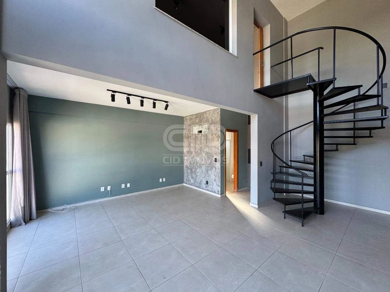Apartamento Duplex com 1 Quarto no Studio Guarantã