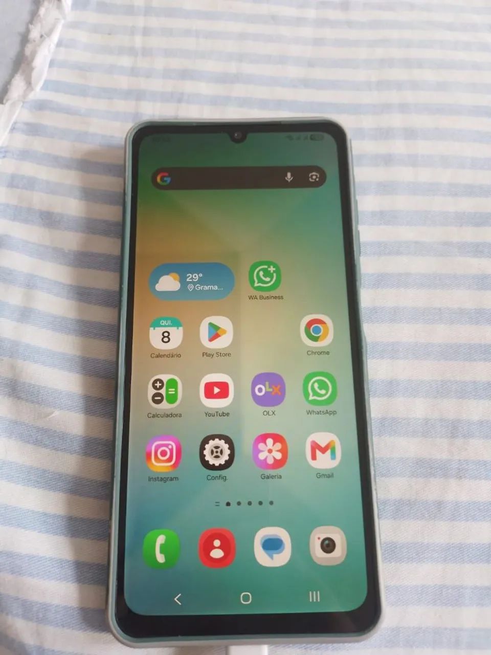 Celular a 06 seminovo