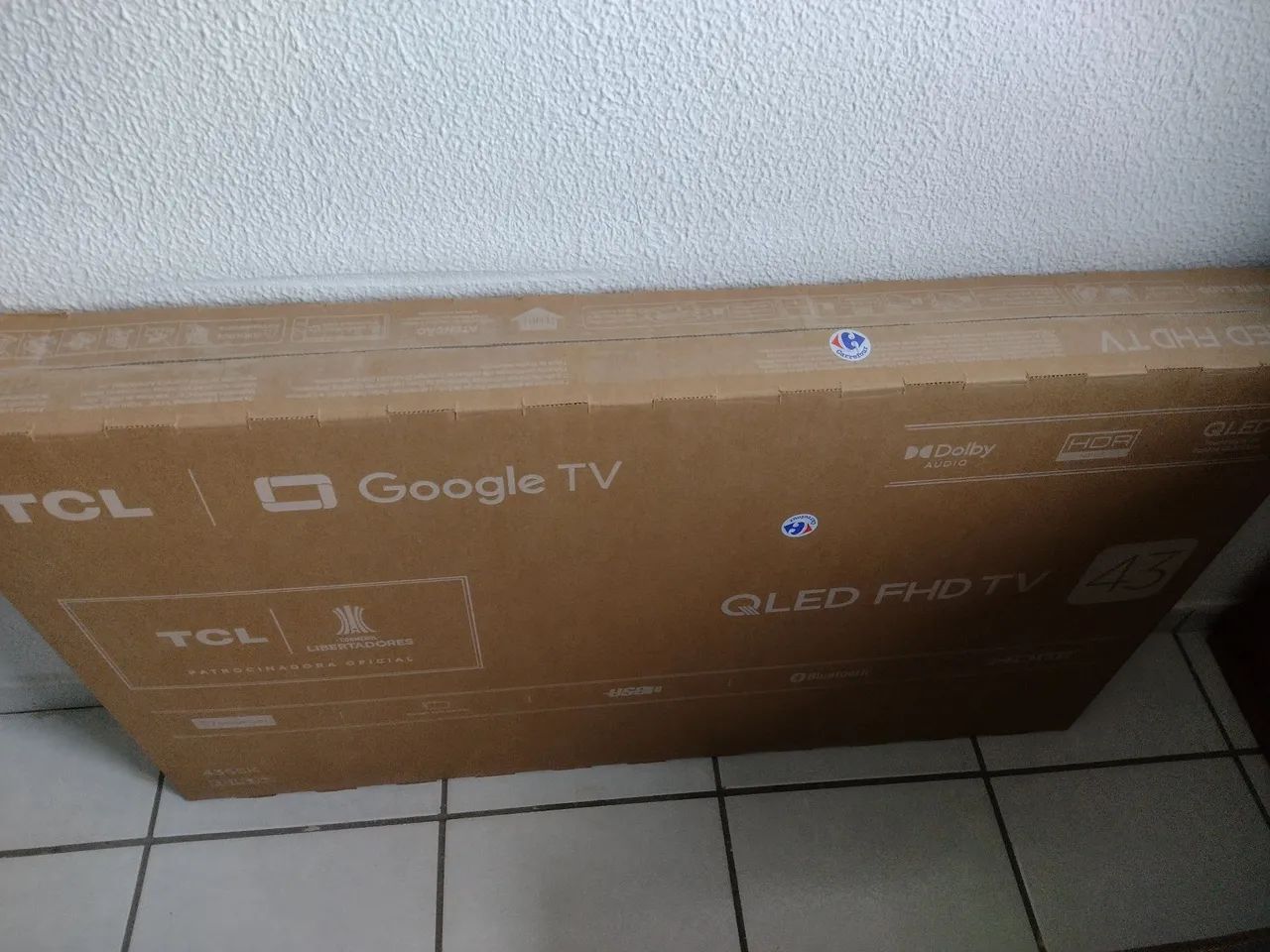 Vendo tv TCL 43 polegadas na caixa lacrada sem uso  - Foto 4