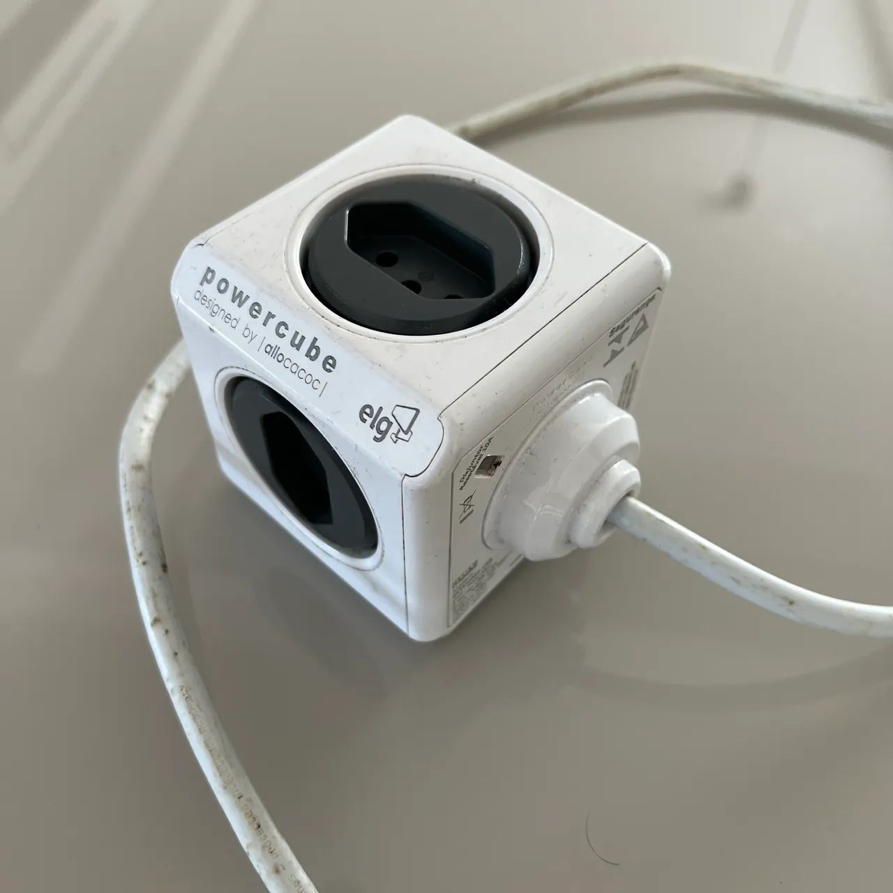 Filtro de linha com fusível modelo Cubo