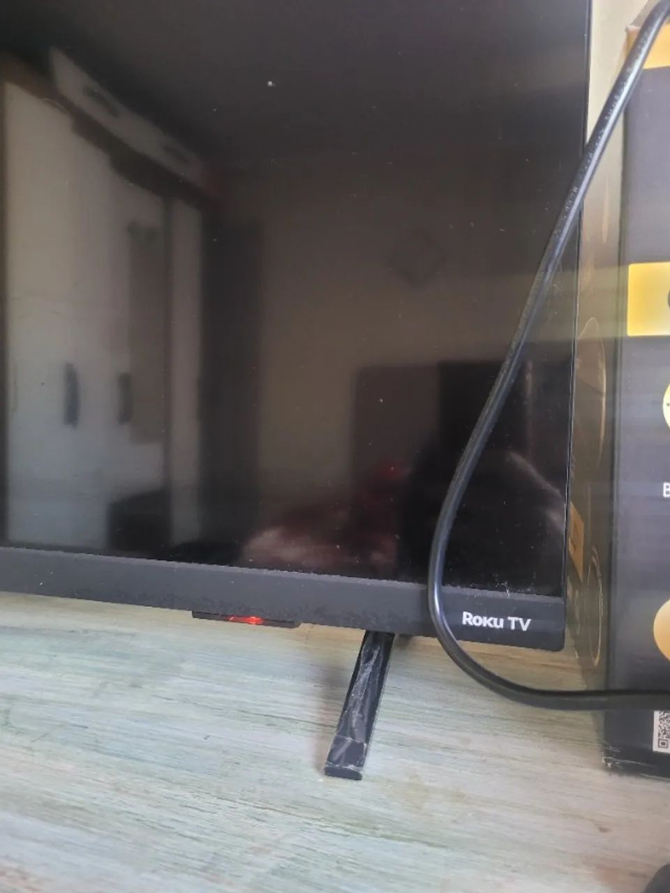 Smart TV Roku 32 polegadas, acompanha controle e antena interna. - Foto 3