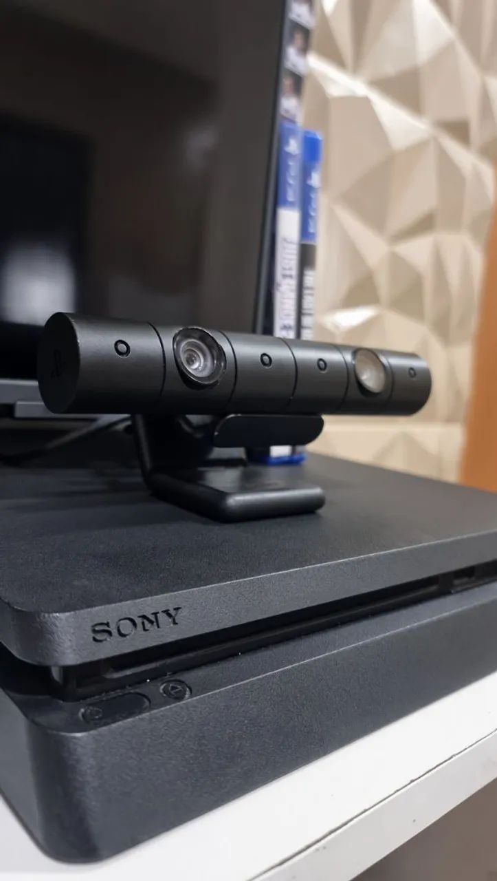 PS4 Slim com controle, câmera e 2 jogos - Foto 3