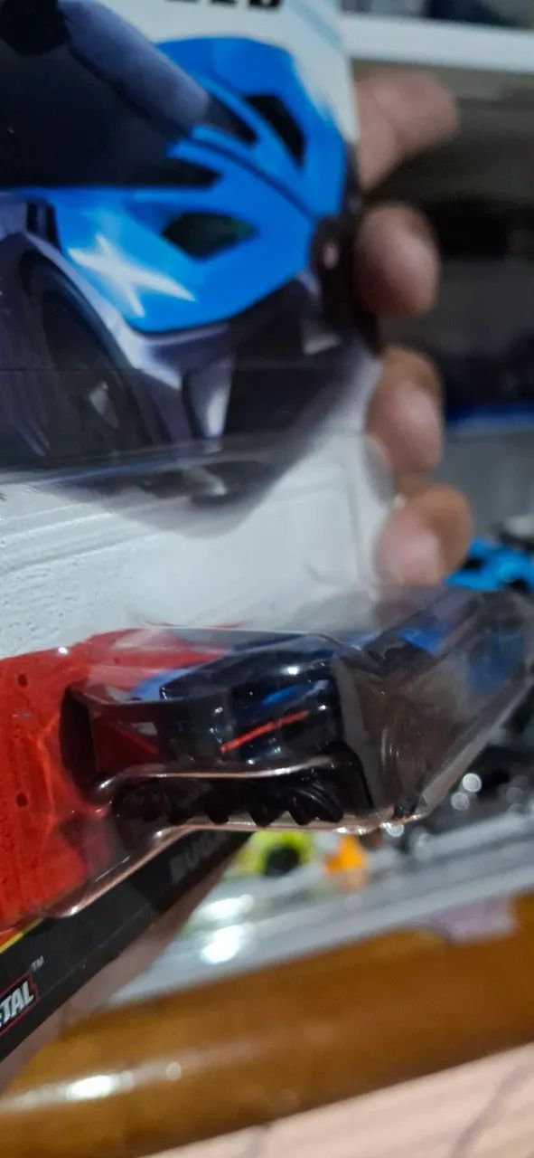 Hot wheels - Premium - Bugatti Bolívia - Foto 3