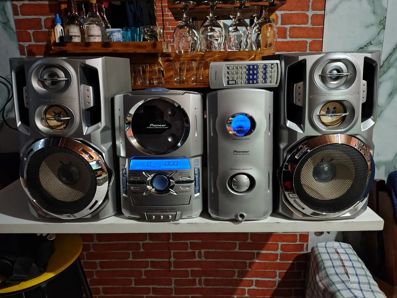Pioneer DM-40BT + stand ajustável - Aparelhos de Som - Vila Suzana