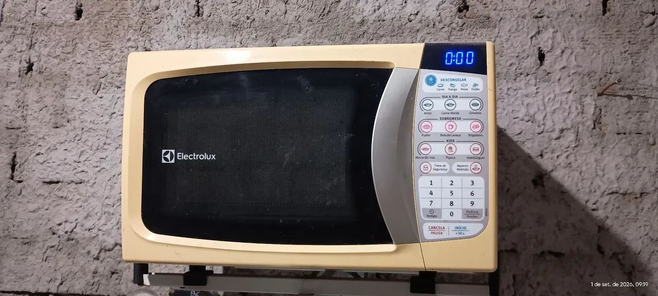 Microondas Eletrolux 120L 