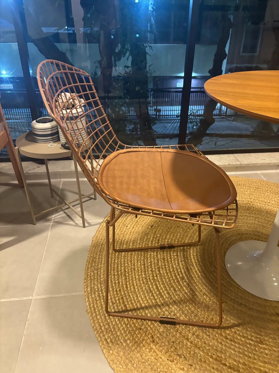 Cadeira estilo Bertoia 