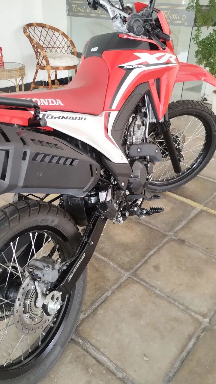 Tornado 300cc, revisada e emplacada 2026 - Foto 4