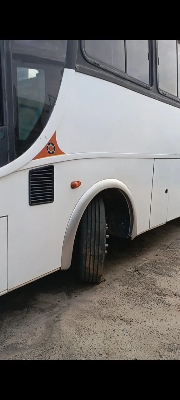 Ônibus em ótimo estado, pronto pra uso, documentação em dia. - Foto 4