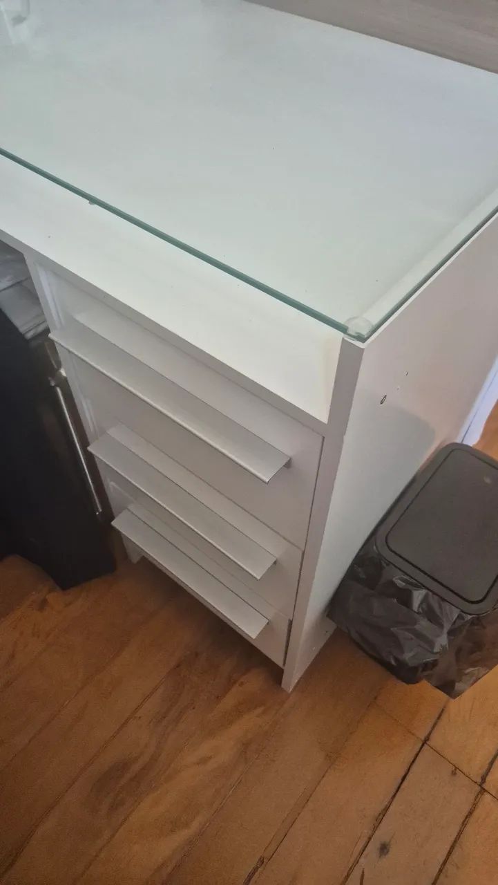 Vendo mesa com vidro  - Foto 3