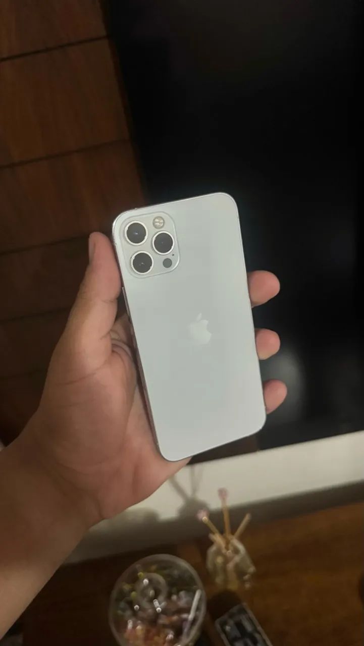 iPhone 12 Pro 256GB シルバー バッテリー85% 本体のみ IPHONE 12 PRO 256GB - TODO ORIG. - Celulares e Smartphones - Tomba