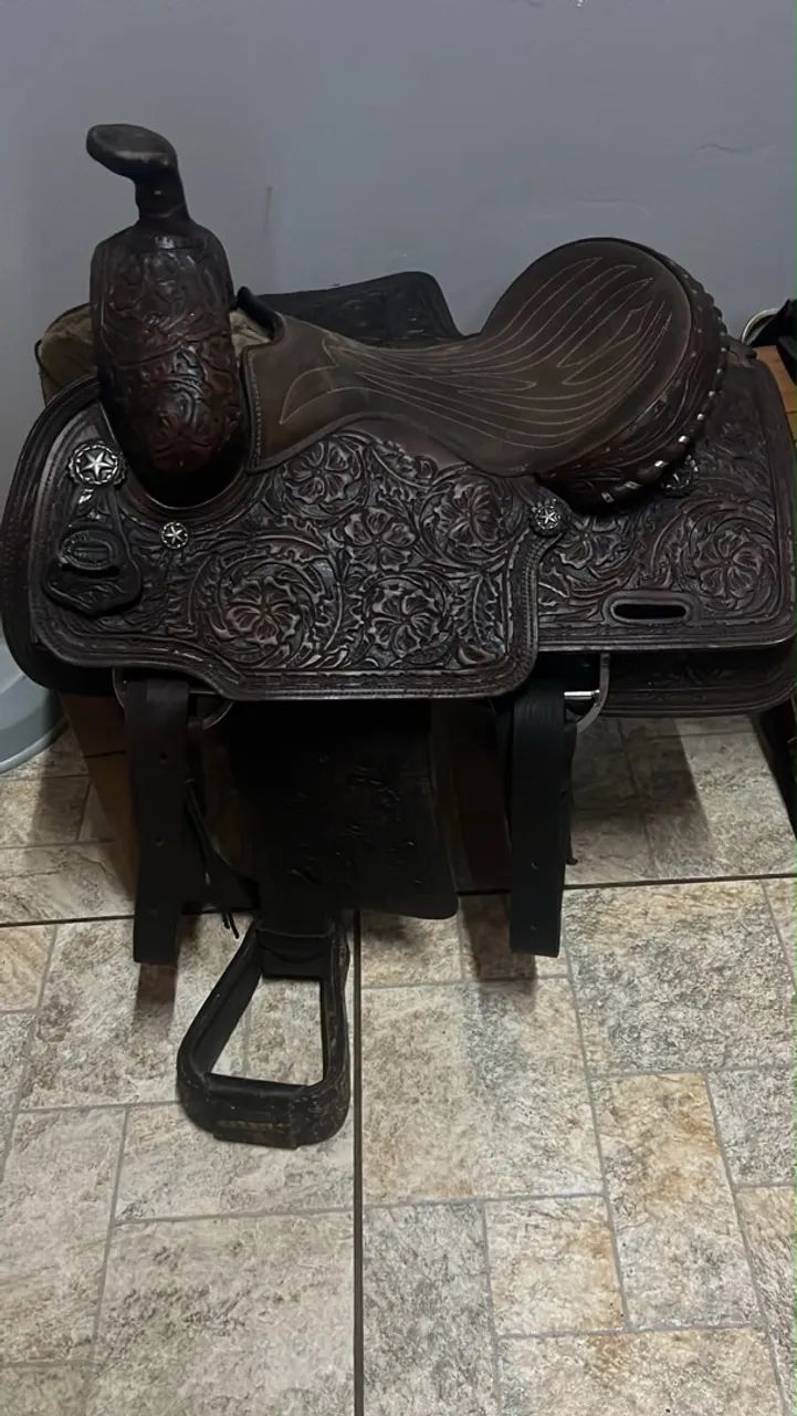 Vendo sela de laço  - Foto 2