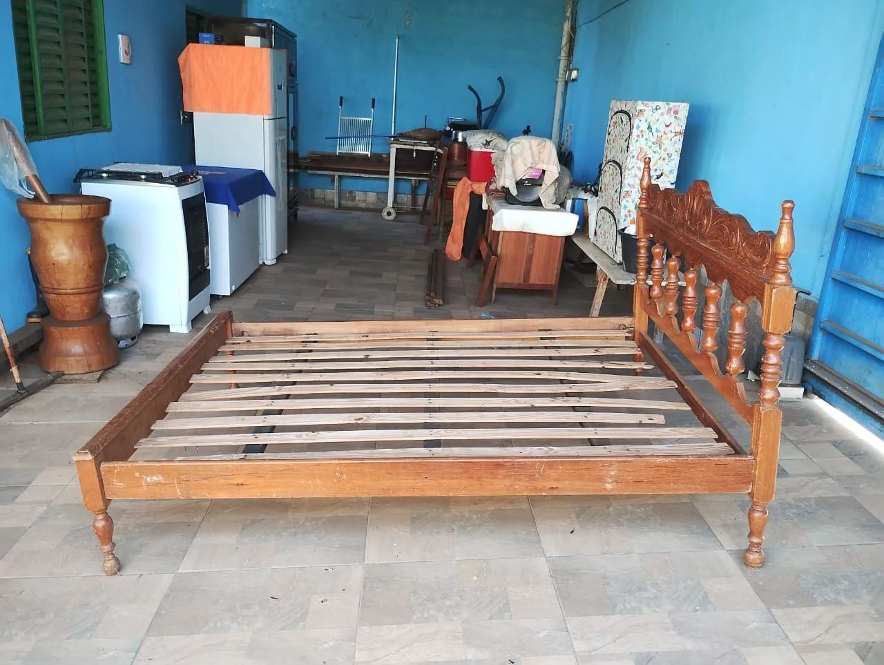 Vendo Cama de Madeira Casal  - Foto 3