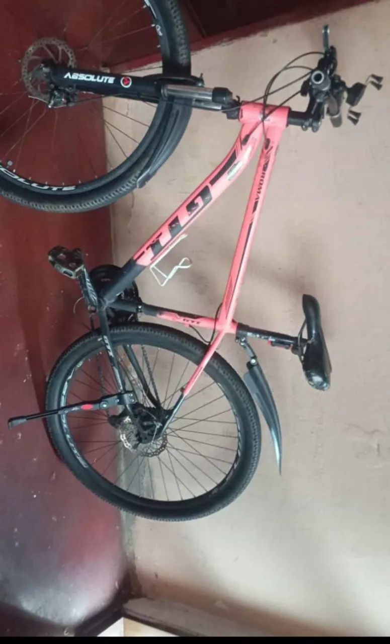 Bicicleta aro 29 usada aceito troca  - Foto 3