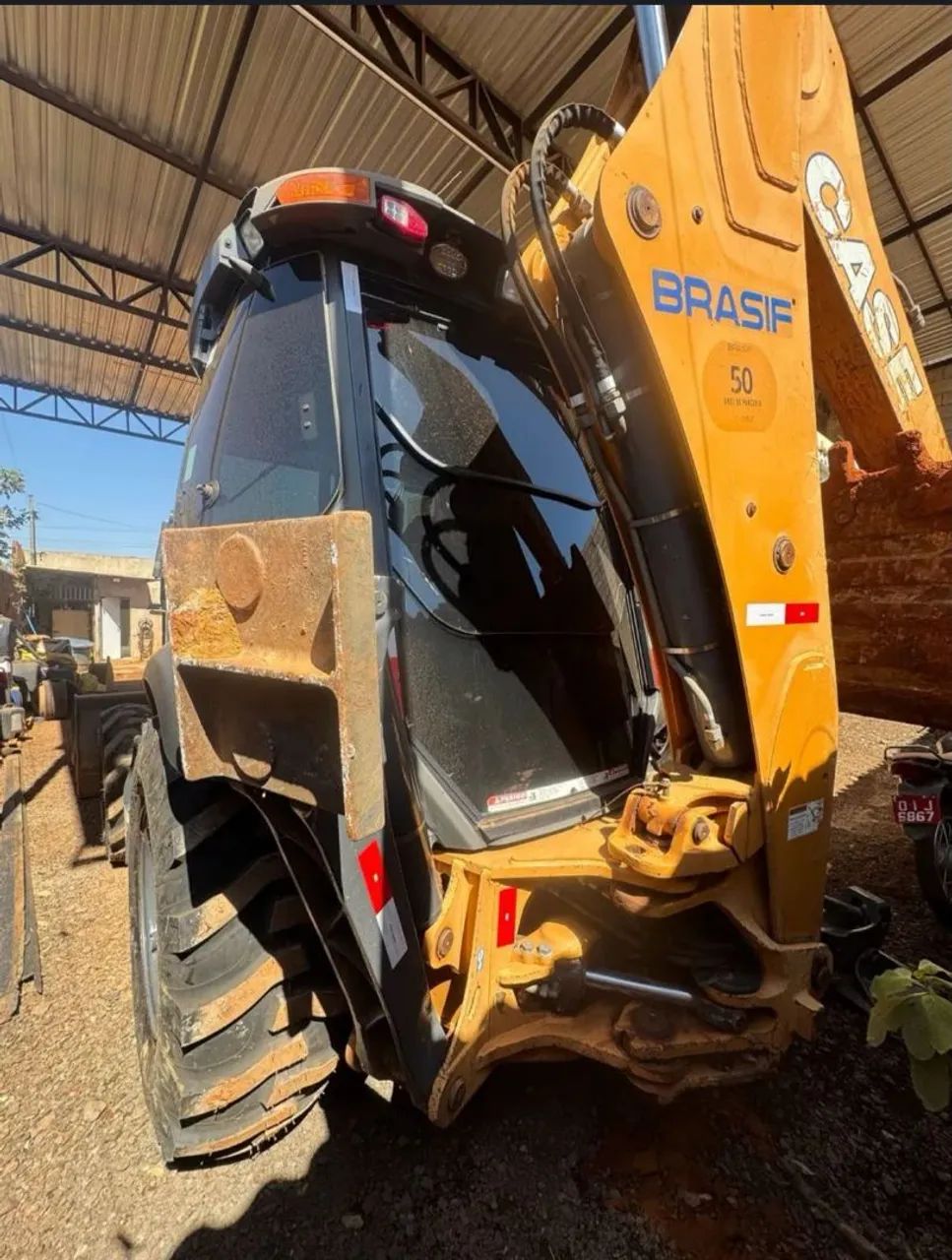 Retroescavadeira extra de nova  - Foto 4
