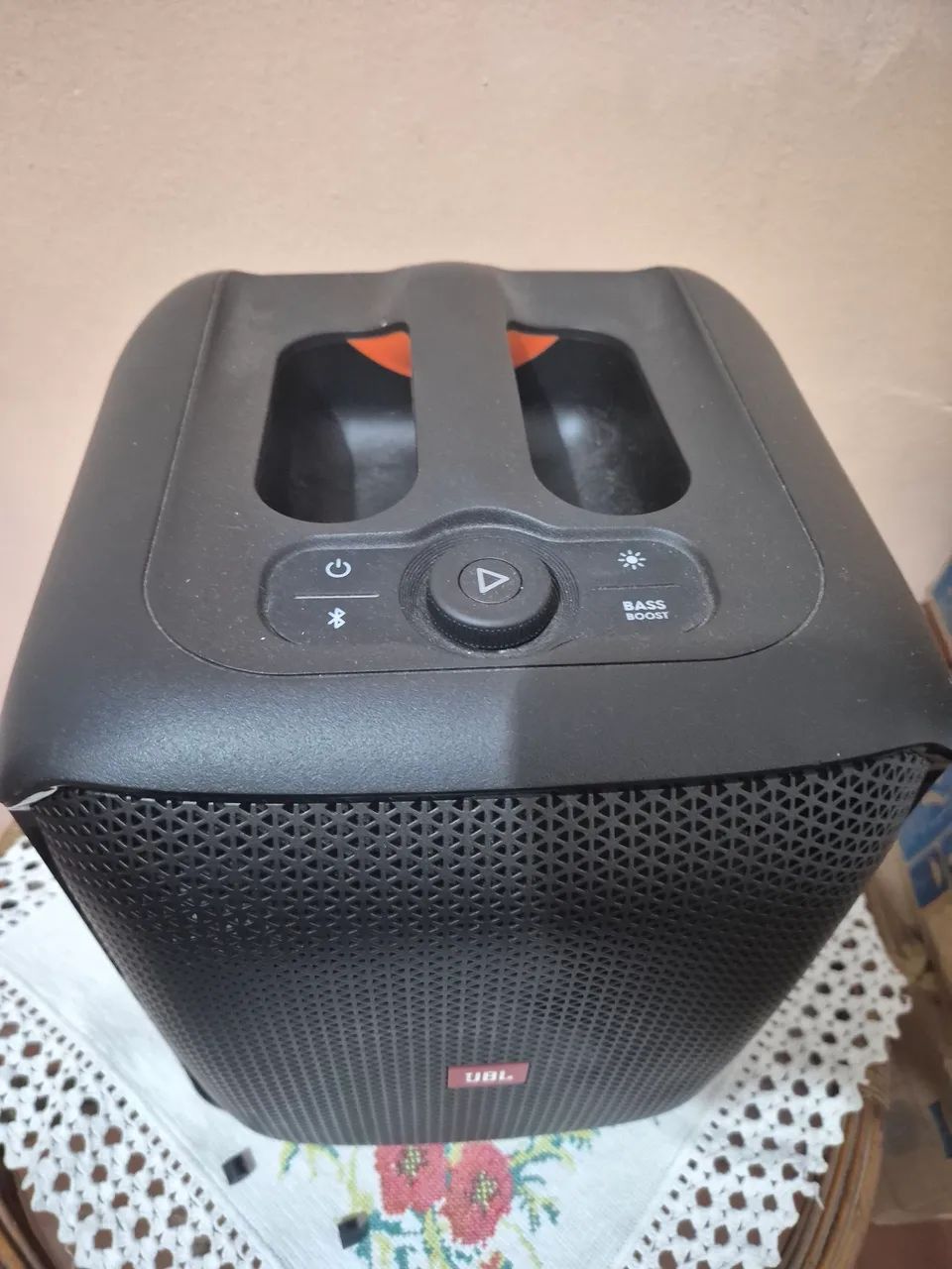 Vendo JBL encore com menos de um ano de uso - Foto 3