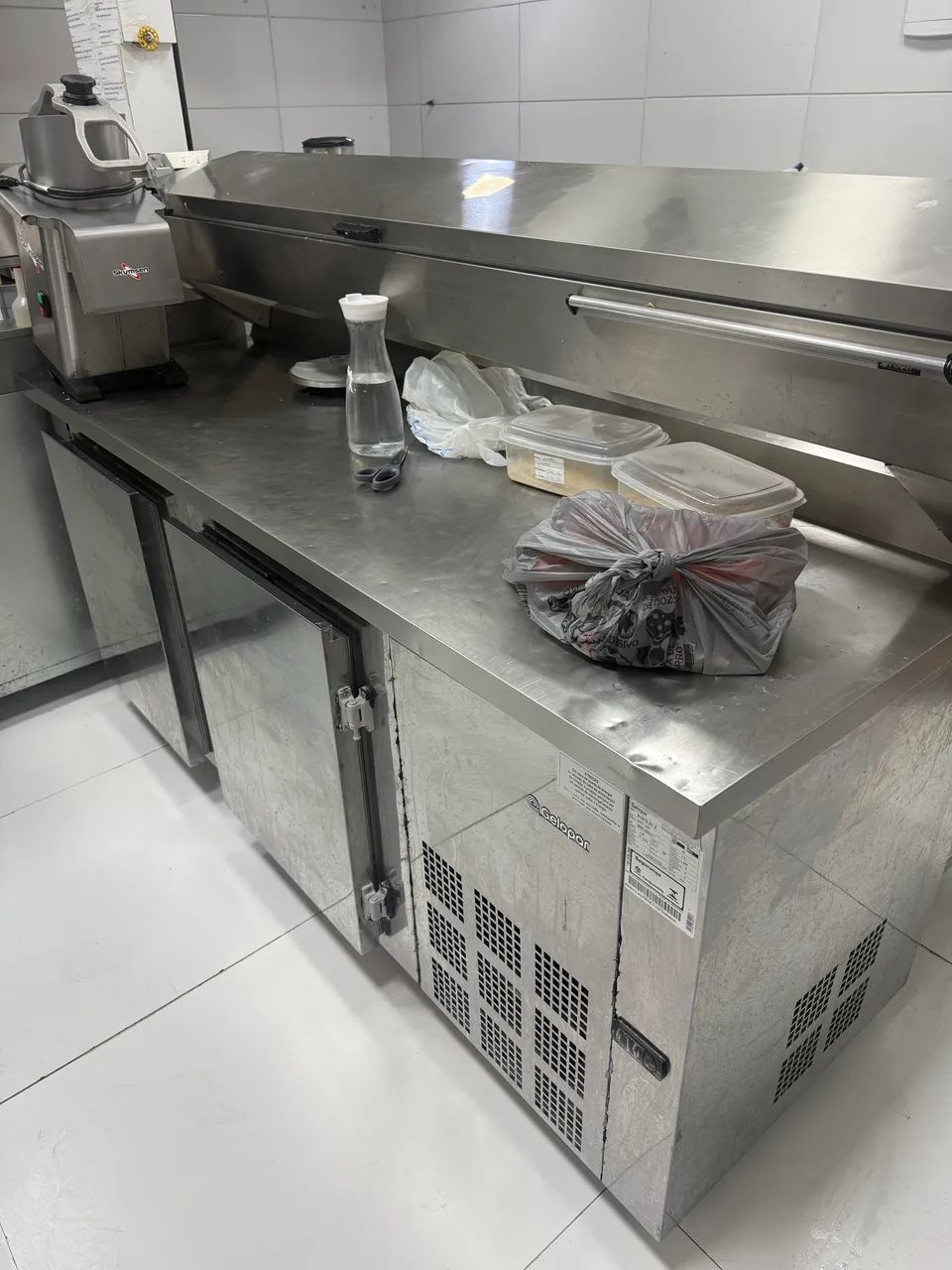 Mesa condimentadora65163274713987122