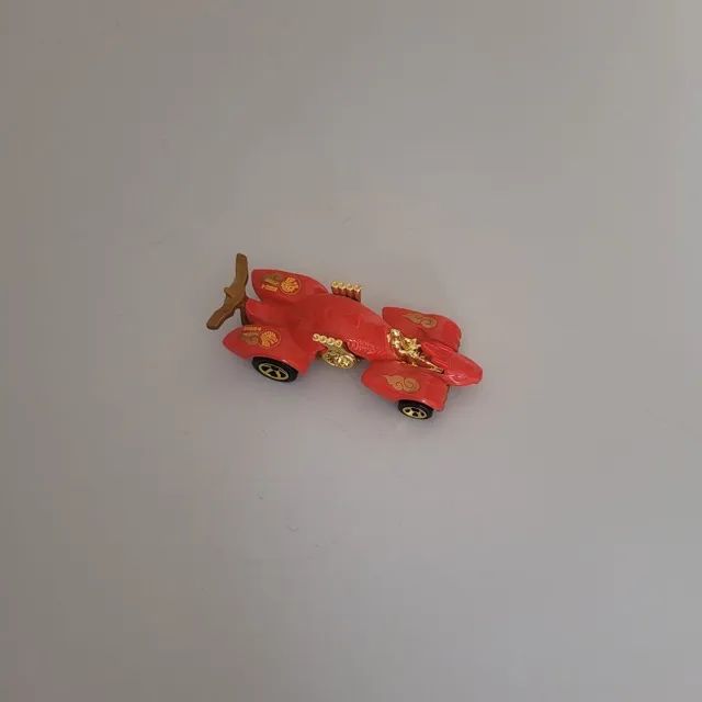 Hot Wheels Celebration Racers ? Knight Draggin
