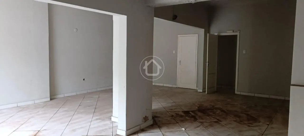 IMÓVEL COMERCIAL AMPLO E BEM LOCALIZADO - Foto 3