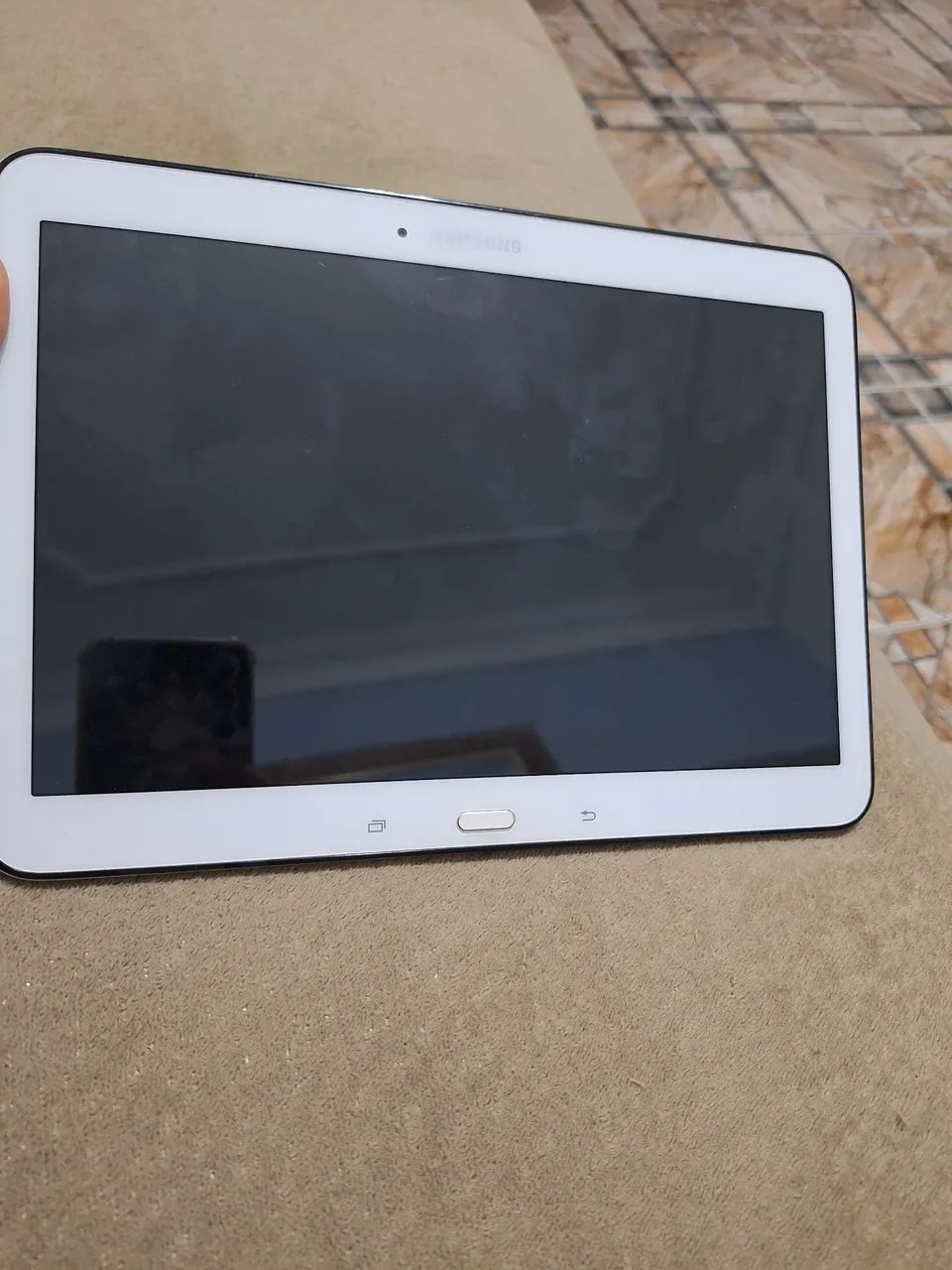 Tablet Samsung 10 polegadas modelo SM T530 com defeito - Foto 2