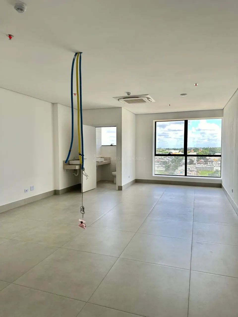 Sala comercial no Unique Medical Center - Recanto dos Magnatas - Foto 5