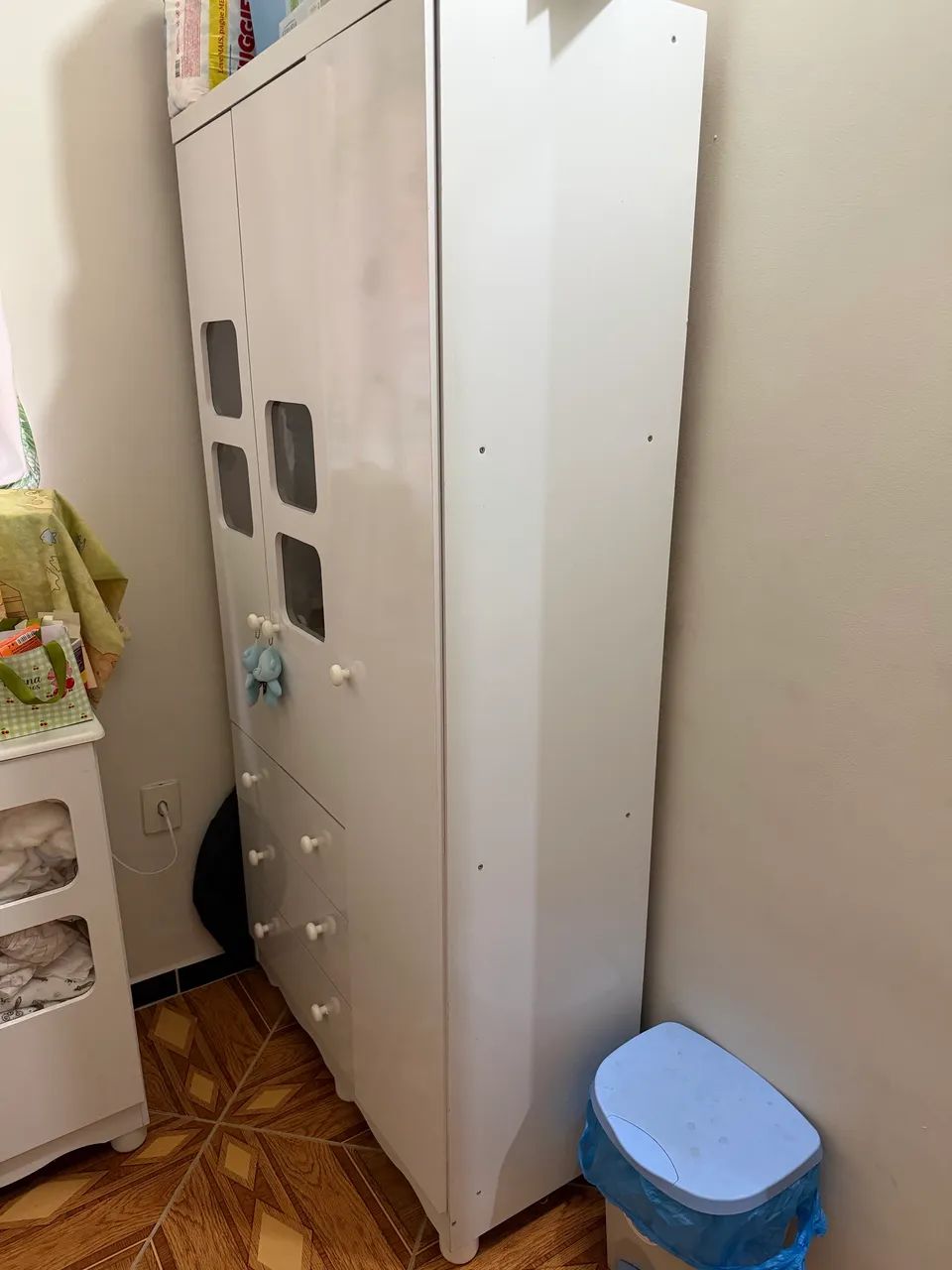 VENDO GUARDA-ROUPA PEROBA ULI NEW - Foto 2